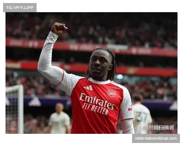 费耶诺德主帅范佩西执教表现稳健,率队领跑积分榜